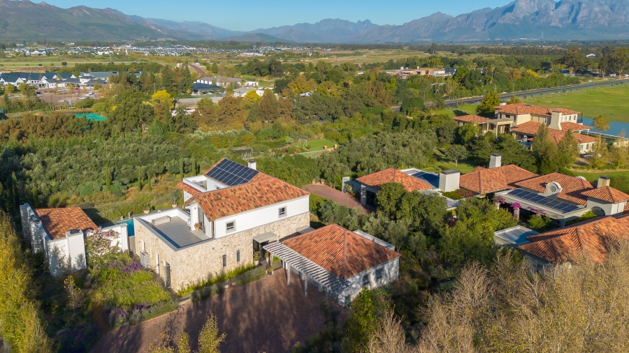 4 Bedroom Property for Sale in Winelands Western Cape